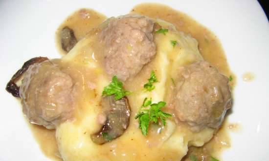 Meatballs from three types of meat or "how to please the family"