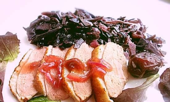 Baked duck breast, red cabbage and caramelized onion sauce
