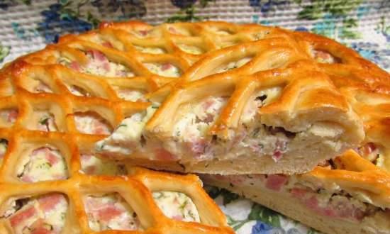 Yeast pie with ham and curd cheese
