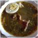 Zuppa di cavolo cappuccio con ortica, acetosa e costolette di manzo