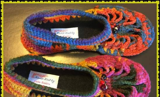 Women's openwork crochet shoes