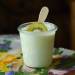 Helado de coco suave con kiwi