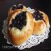 Buns with lemon and blueberries