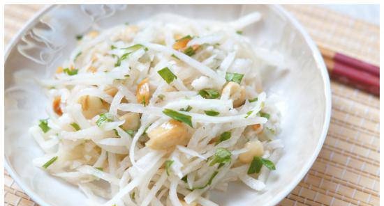 Daikon with nuts and herbs