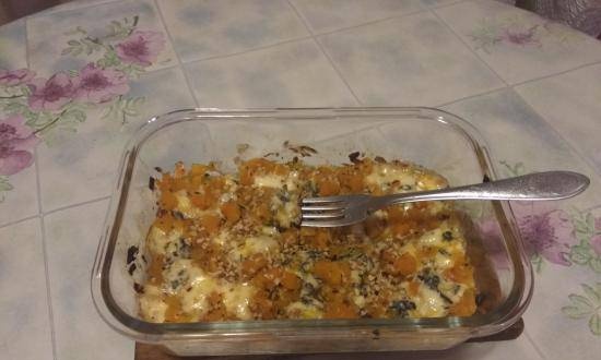 Baked pumpkin with blue cheese