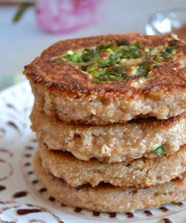 Buckwheat cakes with baked, gluten-free (for vegetarians)