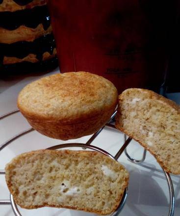 Curd-oat bread in a keksnitsa