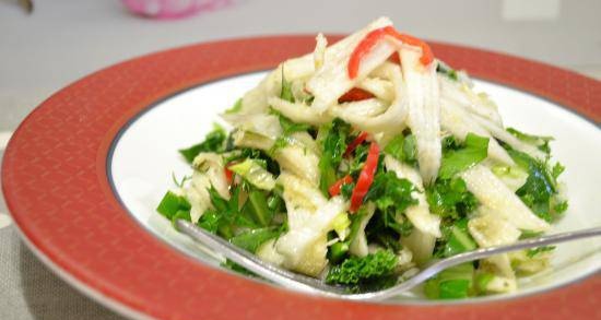 Peking cabbage salad, kale, pickled turnips (for vegetarians)