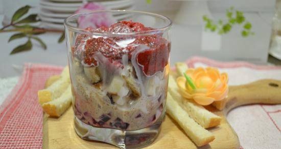 Beetroot verrine with strawberries and chia