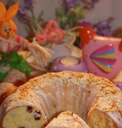 Quick Easter cake without yeast