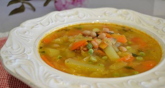Cabbage soup with beans and green peas (zepter in a saucepan, no water)