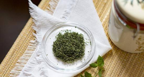 Naturally dried mint