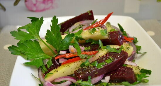 Fermented beet and pear salad