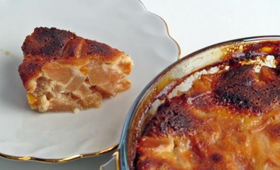 Quince baked in sour cream sauce (+ video)