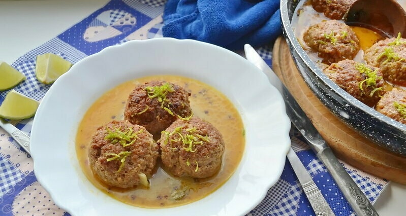 Meatballs in coconut broth by G. Ramsay