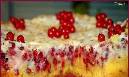Swabian pie with red currants in a multicooker Panasonic SR-TMH18