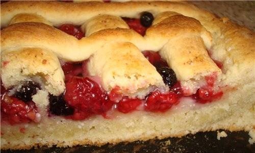 Raspberry and blueberry pie