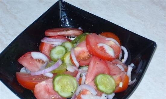 Tomato and lightly salted cucumber salad
