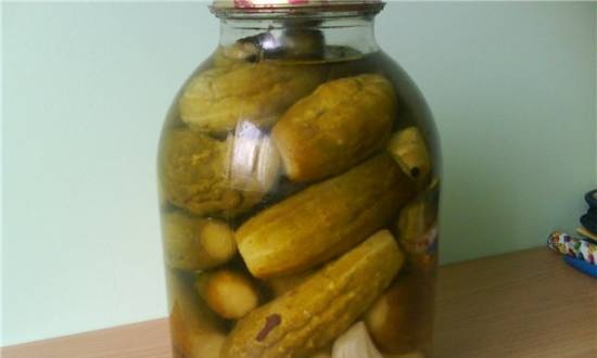 Pickled cucumbers (for those who do not like spicy)