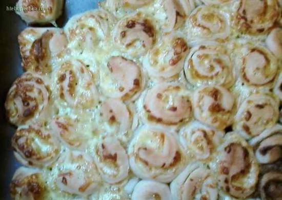 Buns "Cheese roses"