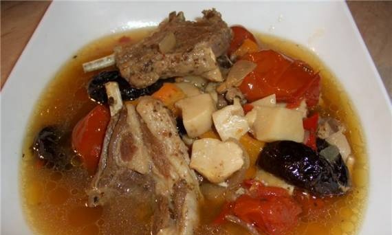 Lamb soup with mushrooms and prunes (Cuckoo 1054)
