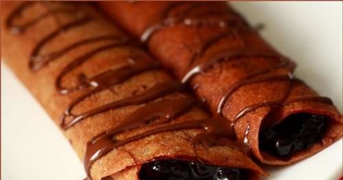 Chocolate pancakes with blueberries