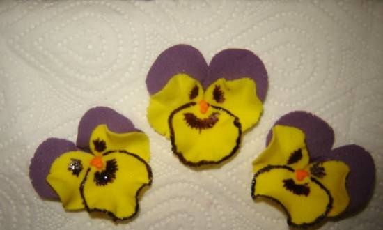 Pansies from mastic