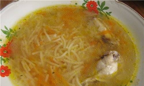 Instant chicken soup in a slow cooker