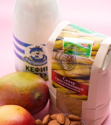 Kefir-mangó fagylalt mandulával (3812-es márka fagylaltkészítő)