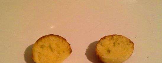 Muffinki z rodzynkami (na żółtkach)