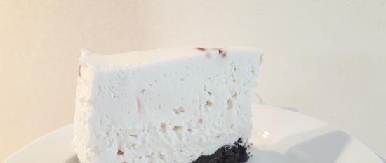 Tarta de queso con chocolate blanco y mermelada de frambuesa sin hornear