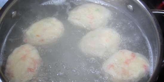 Vegetabilske dumplings med urtesaus (Gemuesenockerl mit Kraeutersauce)