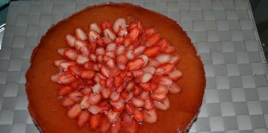 Tort truskawkowy przyjemności