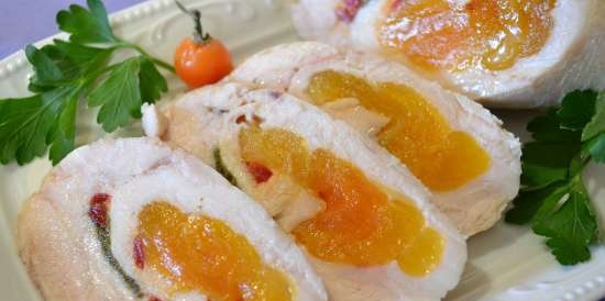 Kyllingpølseruller med tørkede aprikoser og salvie "sous-vide"