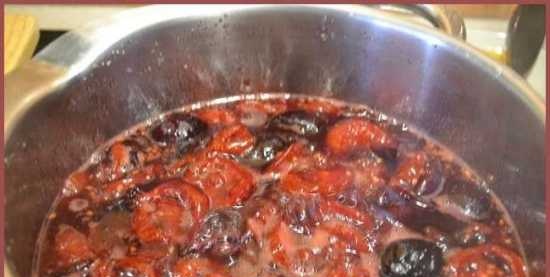 Mermelada de ciruela con tomate