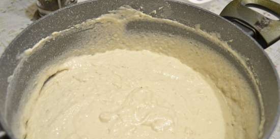 Naleśniki mleczne, masło, na cieście ze starego ciasta wieloziarnistego