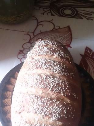 Főzött aromás kenyér teljes kiőrlésű liszttel