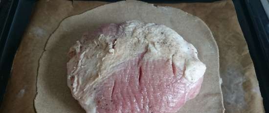 Wellington ham with bread sauce