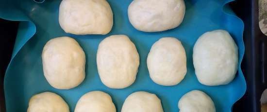 Butter dough with sourdough or liquid yeast