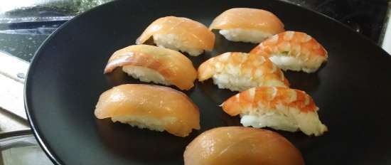 Rotoli di tempura e nigiri