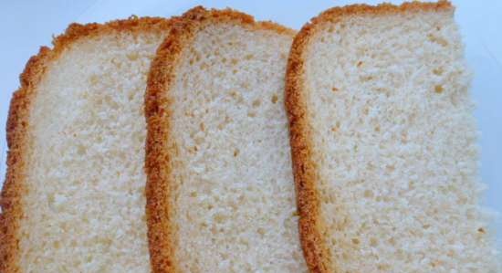 Chléb se štíhlým bílým krémem (pekárna na pečivo značky 3801)