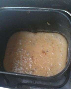 Cupcake maxwell kenyérsütőben mazsolával és szárított barackkal