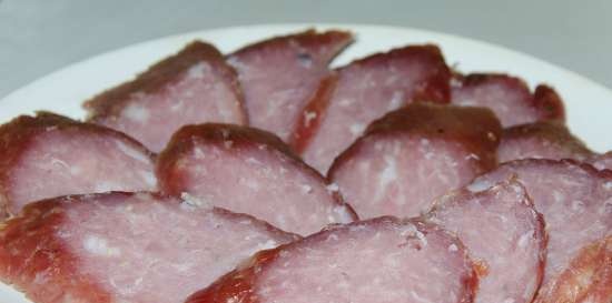 Carne secca e salsiccia senza budello e sale nitritico in essiccatoio elettrico