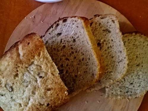 Tejszínhagymás kenyér teljes kiőrlésű liszttel és Cipollino folyékony élesztővel