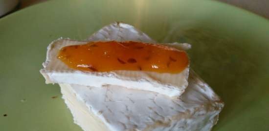 Mermelada de albaricoque con semillas de alcaravea como adición aromatizante al queso