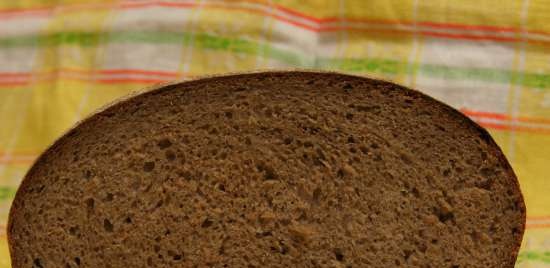 Pane semplice di grano e semi di lino