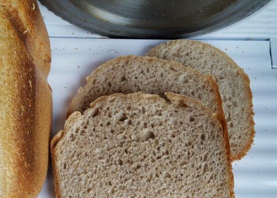 Alacsony élesztős szürke kenyér Panasonic SD-2511-ben