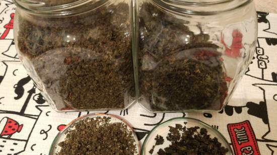 Sposób utwardzania liści herbaty w przygotowaniu do fermentacji