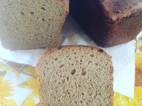 Rozs-búza-kukorica kenyér folyékony élesztővel