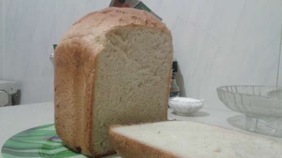 Wypiekacz do chleba Redmond RBM-1908